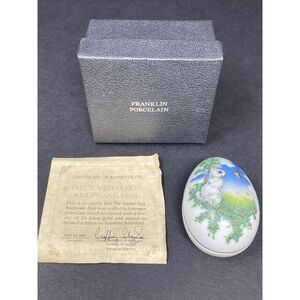 Vintage Franklin Porcelain Easter‎ 1981 Trinket Box FP Egg Bunny Holiday w/box